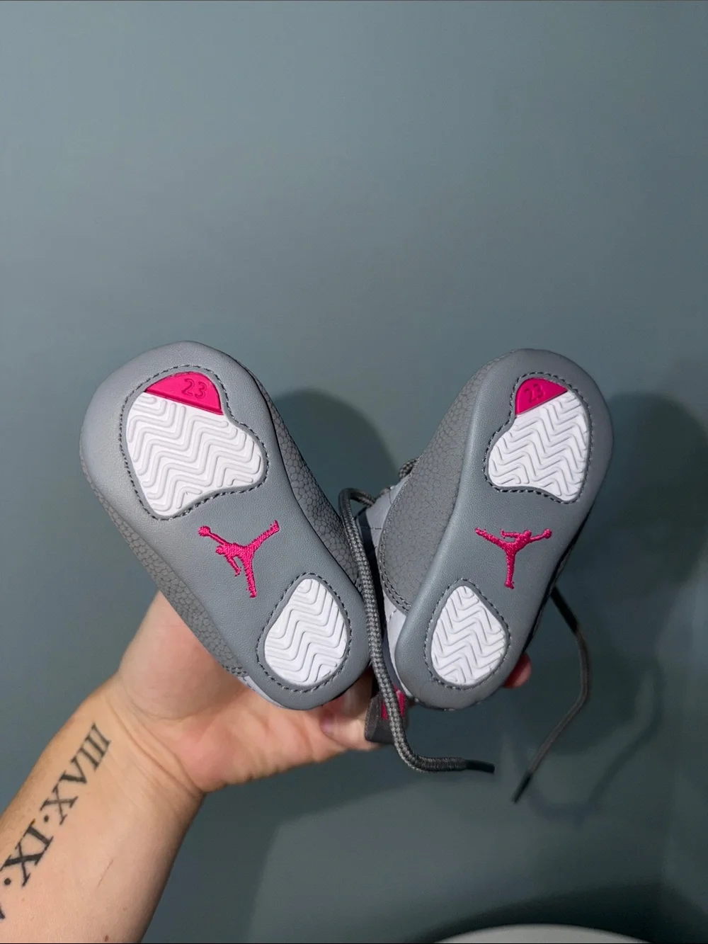Jordan 12 Retro Gift Pack infant 2c - wolf grey/vivid pink with matching hat